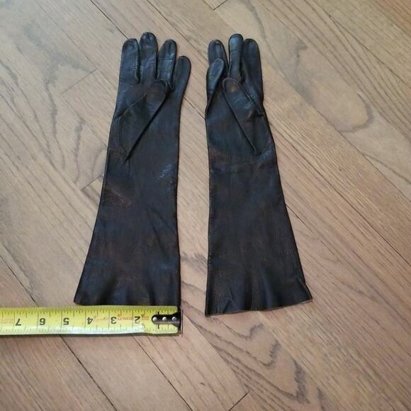 Vintage Leather Gloves - Picture 4 of 7